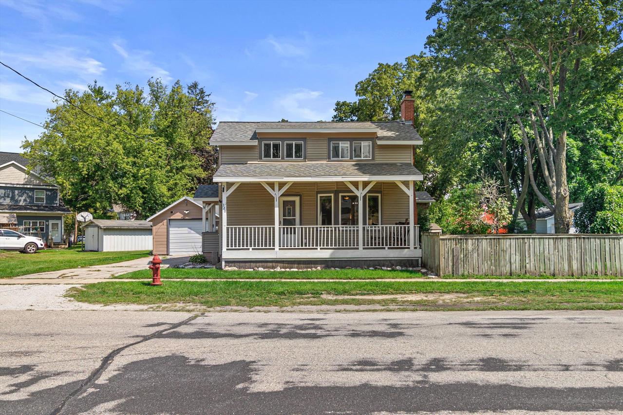 320 N Fourth St, Palmyra, WI 53156