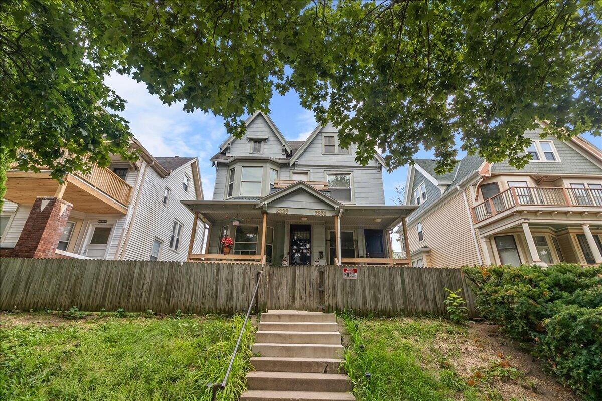 2829 W Juneau Ave #2831, Milwaukee, WI 53208