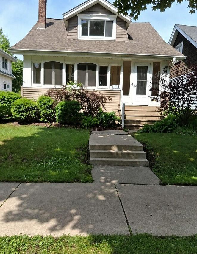 4321 N Murray Ave, Shorewood, WI 53211