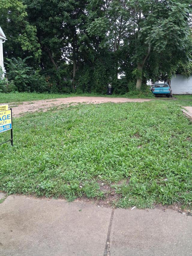 1707 Spring Pl, Racine, WI 53404