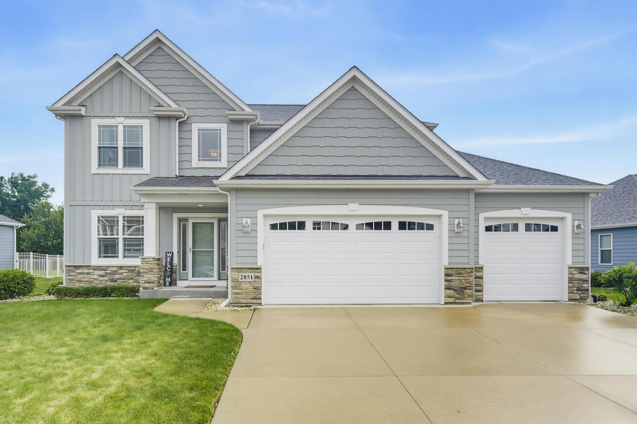 2851 Crosswinds Dr, Mount Pleasant, WI 53403