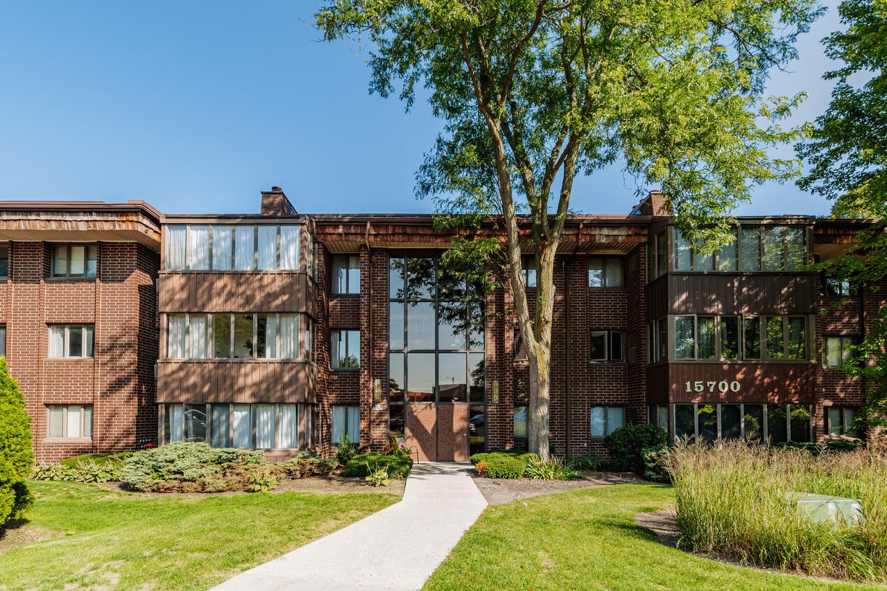 N85W15700 Ridge Rd #205, Menomonee Falls, WI 53051