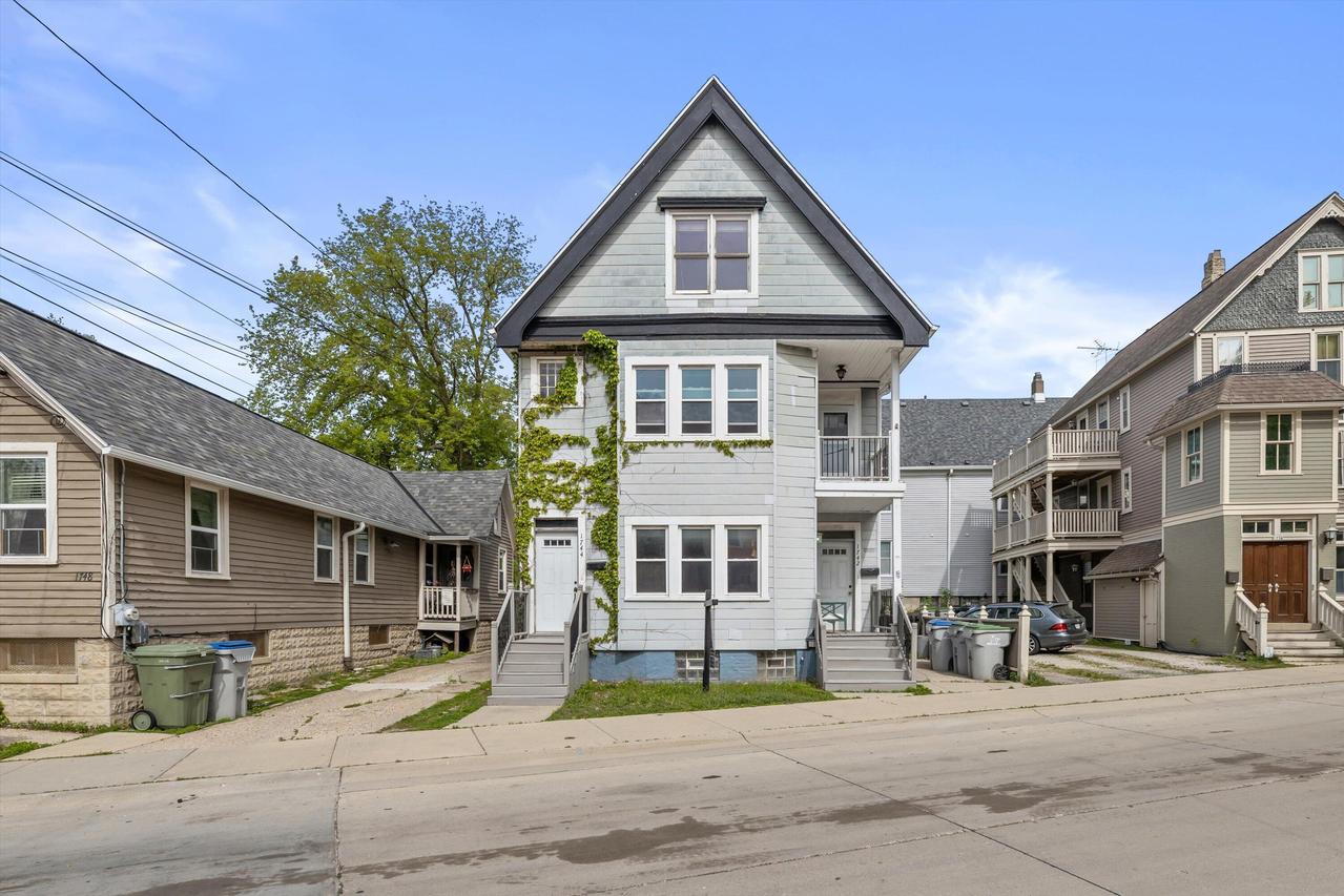 1742 N Pulaski St #1744, Milwaukee, WI 53202