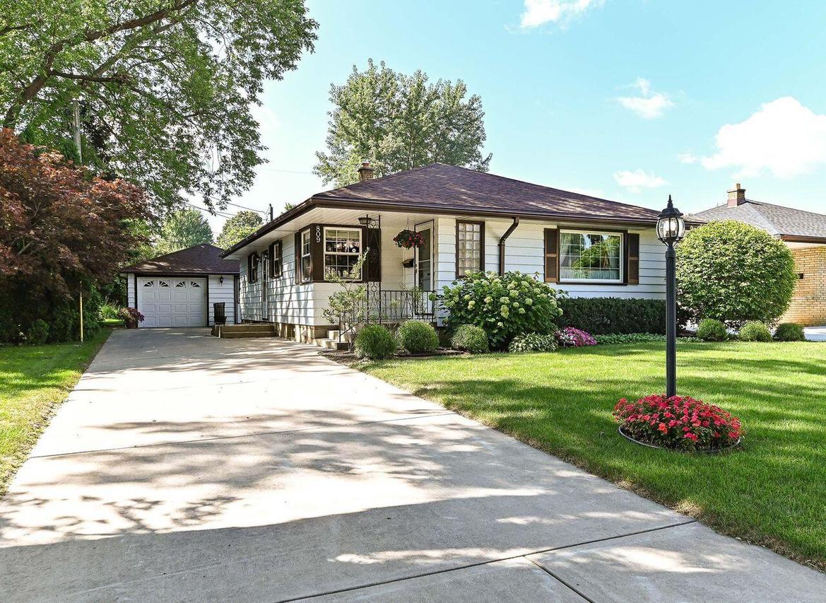 809 Mackinac Ave, South Milwaukee, WI 53172