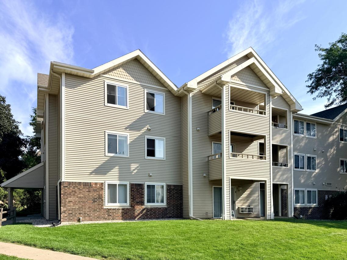 1124 Morraine View #202, Madison, WI 53719