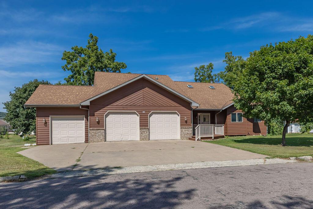636 E Olson St, Blair, WI 54616