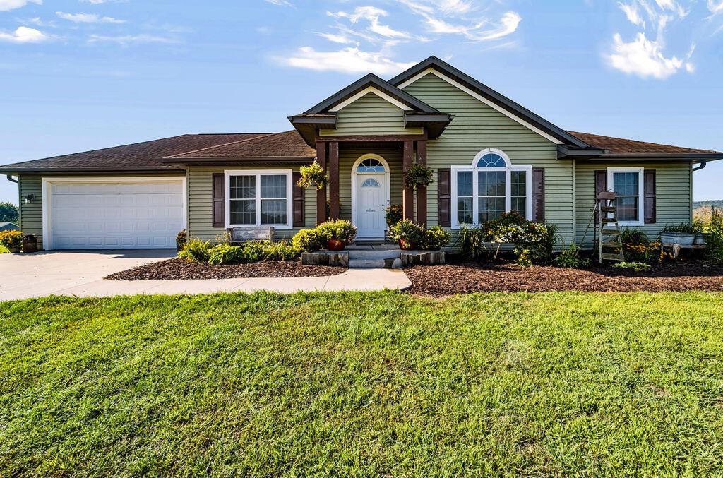 7785 Jackpine Ave, Leon, WI 54656