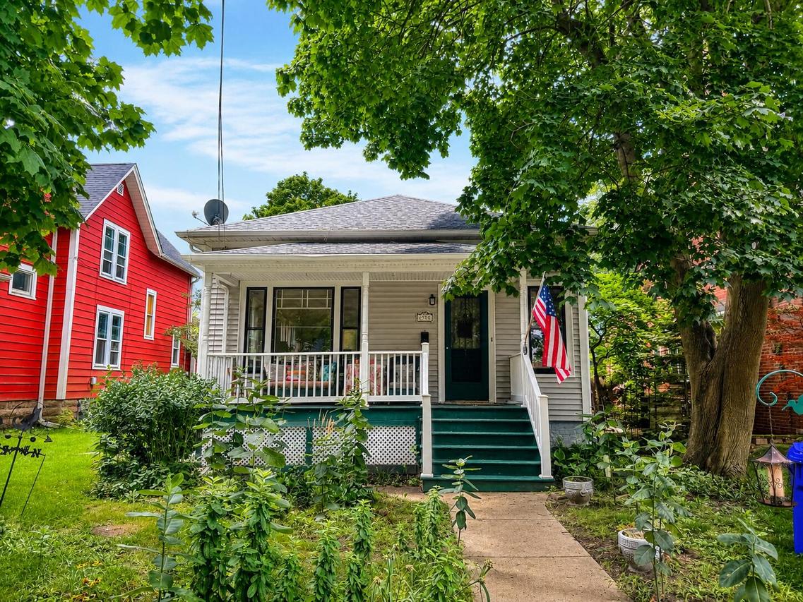 6702 3rd Ave, Kenosha, WI 53143