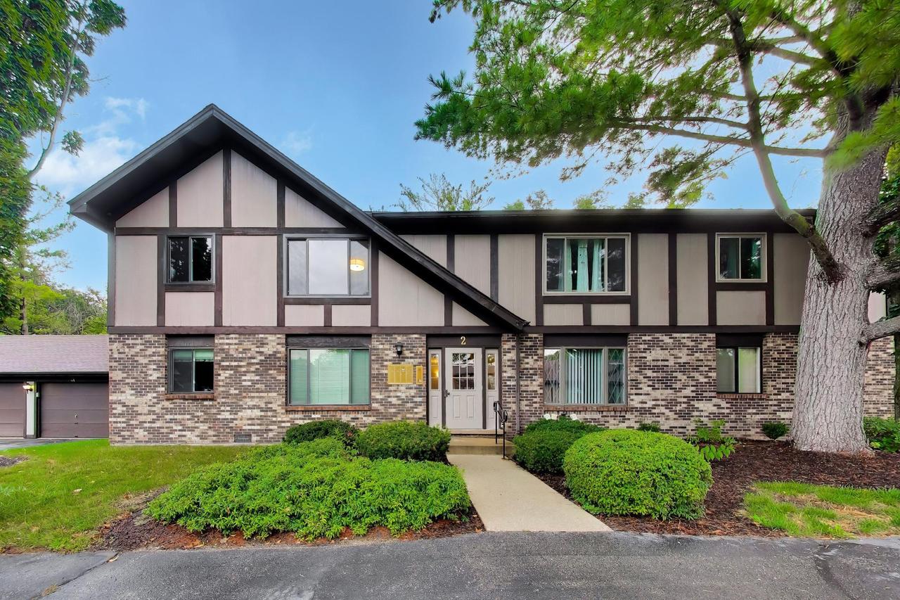 90 Potawatomi Rd #2C, Williams Bay, WI 53191