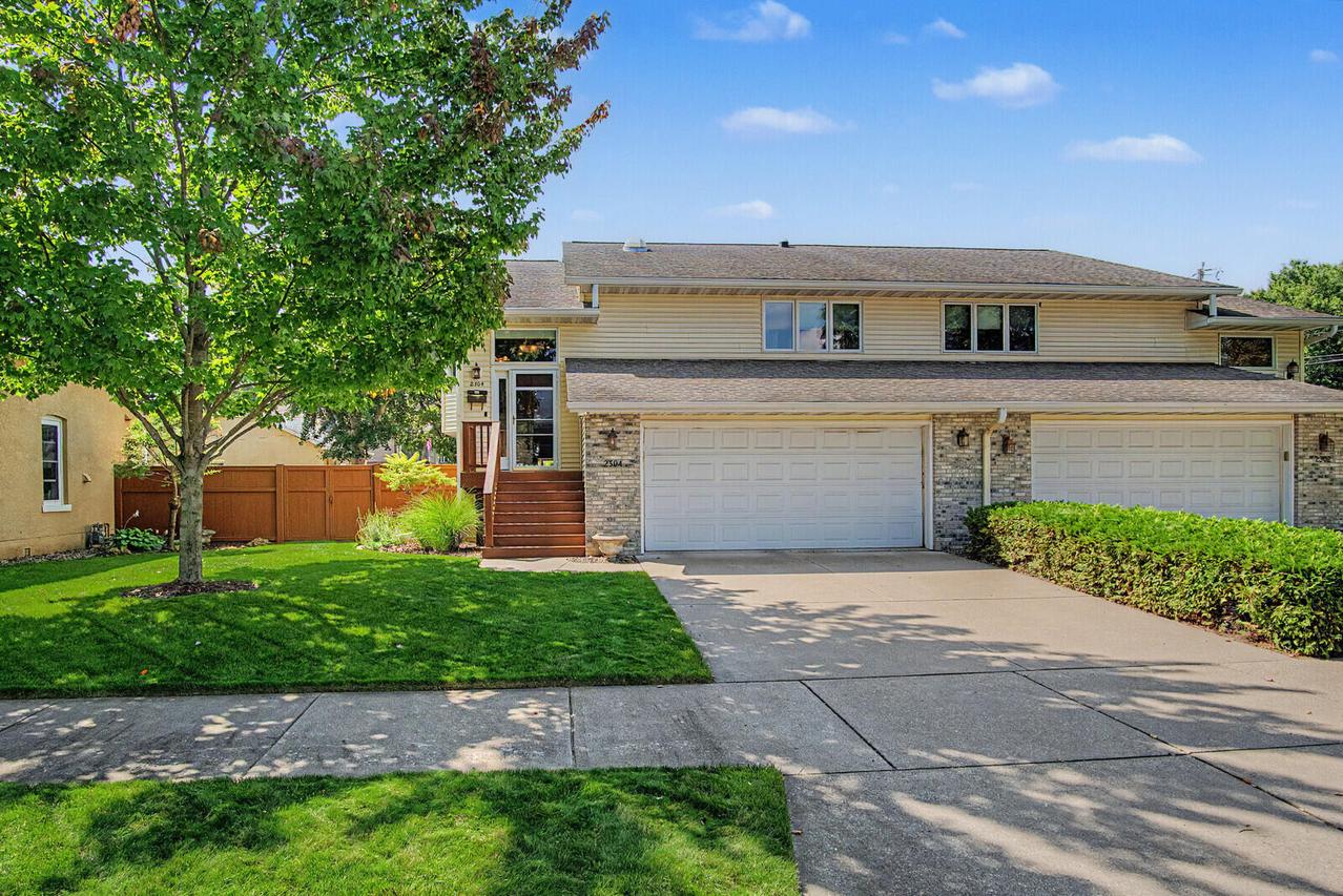 2304 13th St, La Crosse, WI 54601