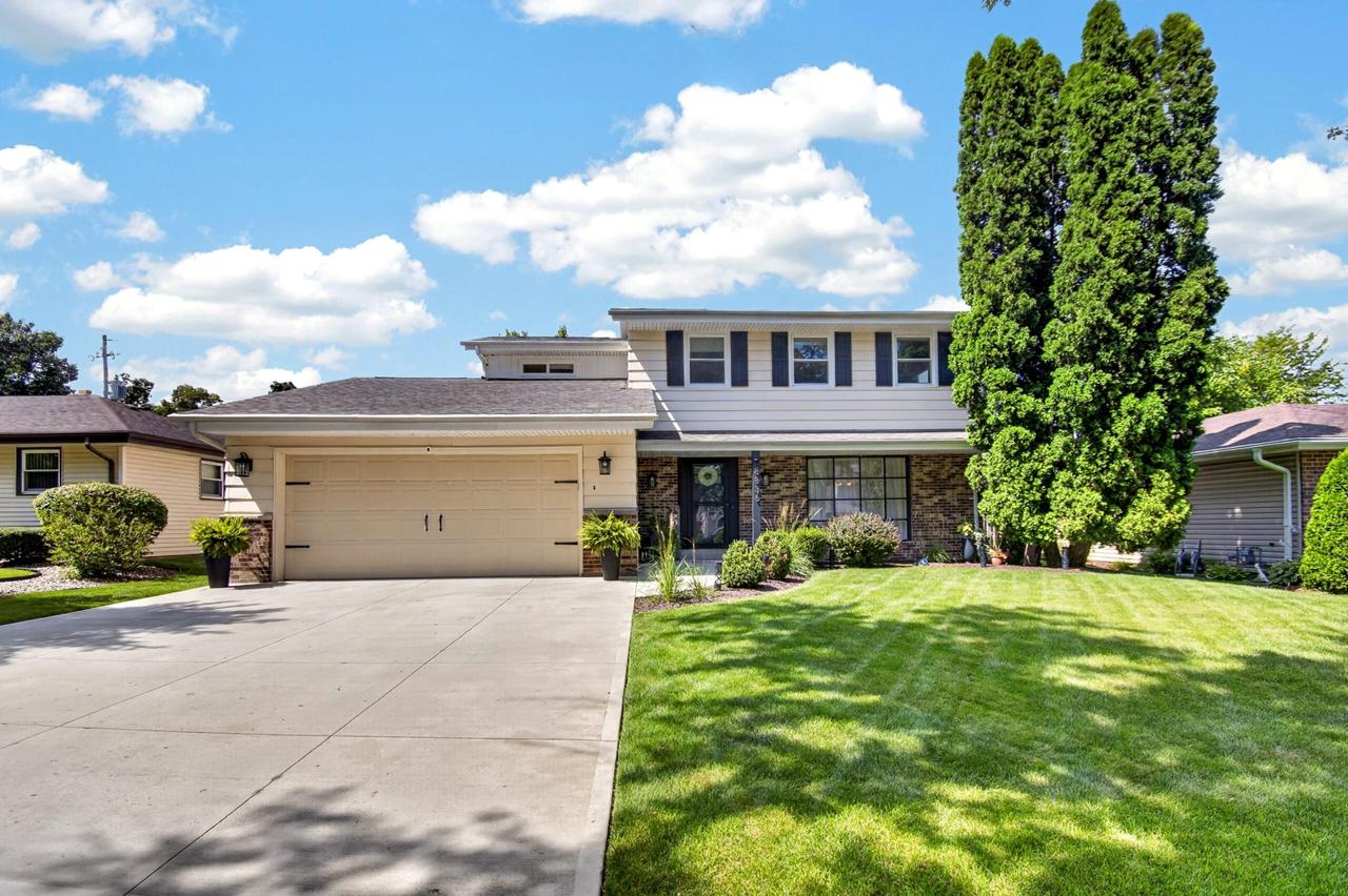 8836 43rd Ave, Kenosha, WI 53142
