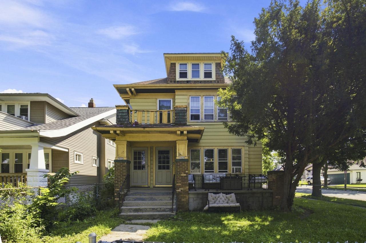 3800 N 24th Pl #3802, Milwaukee, WI 53206