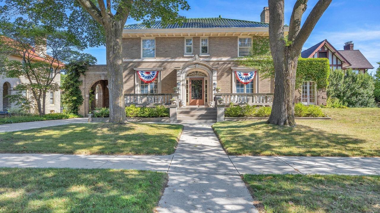 512 Michigan Ave, Sheboygan, WI 53081
