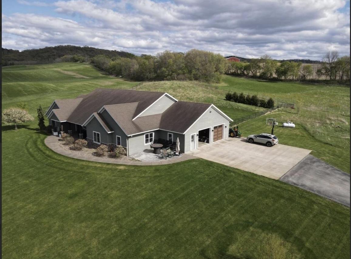 W26701 Reit Ln, Arcadia, WI 54612