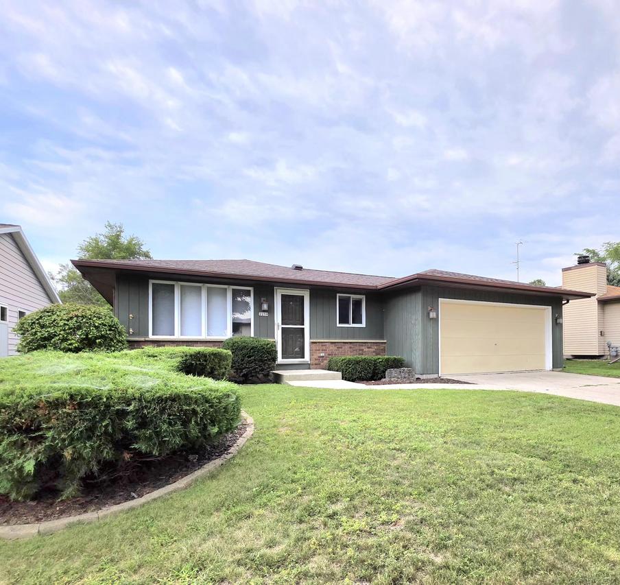 2239 Carmen Ave, Sheboygan, WI 53081