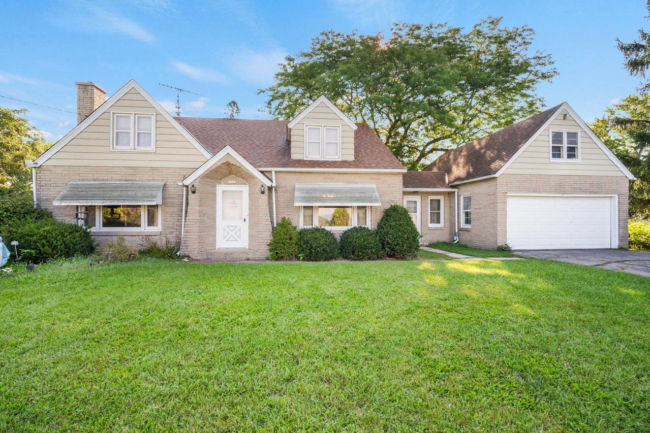 6882 County Hwy., Addison, WI 53002