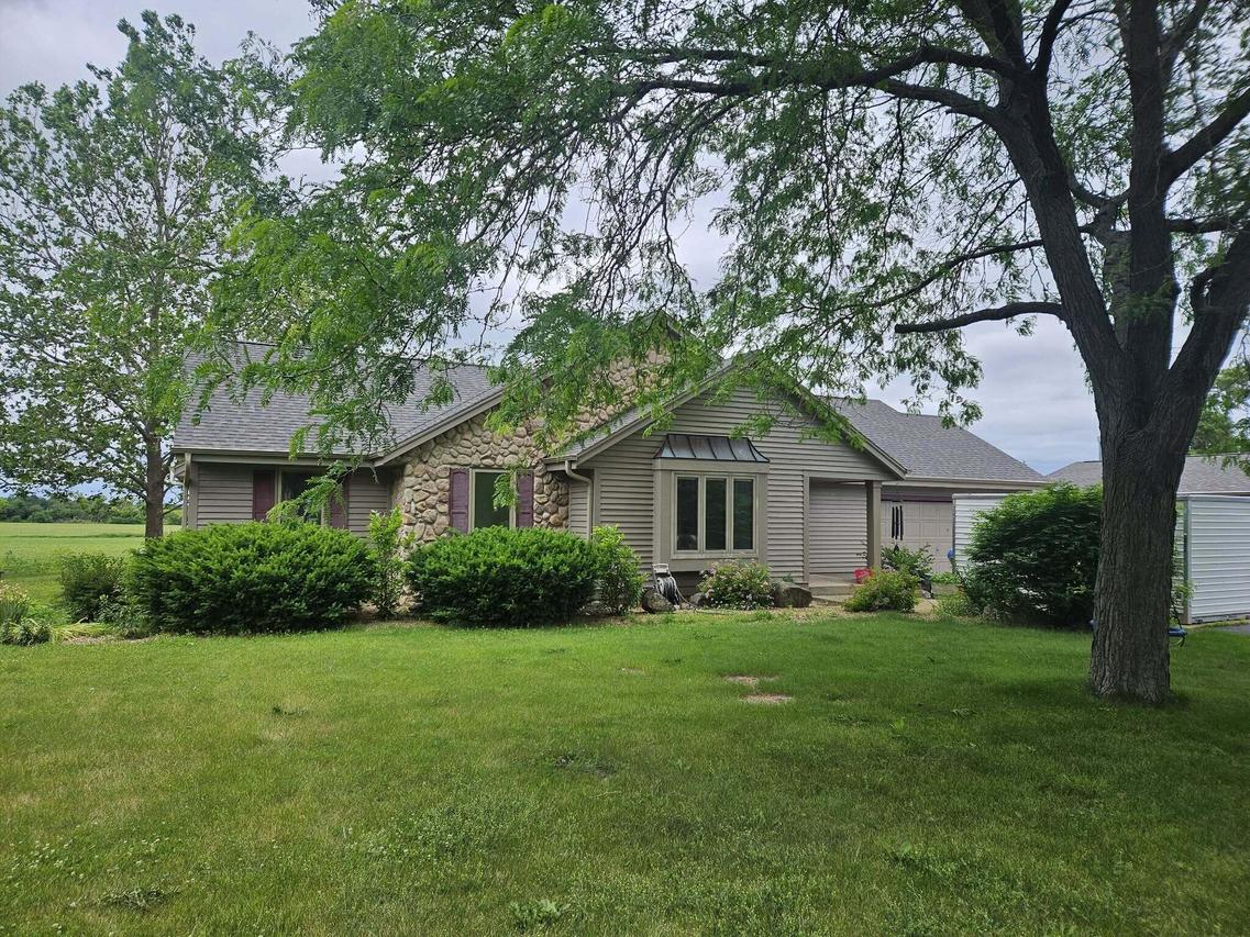 3726 S Britton Rd, Dover, WI 53182