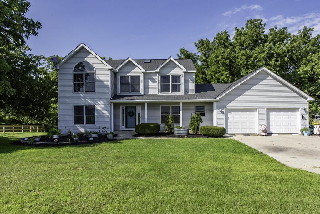 33814 Karcher Rd, Burlington, WI 53105