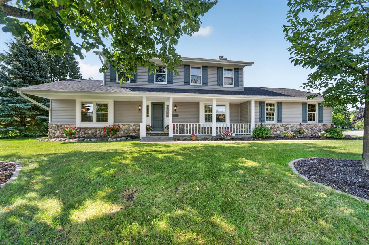 W158N10439 W Old Farm Rd, Germantown, WI 53022