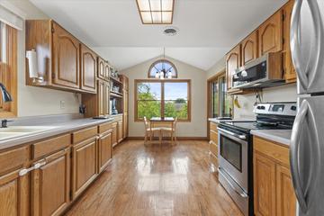 3301 13th St #6D, Kenosha, WI 53144