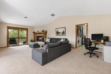 3301 13th St #6D, Kenosha, WI 53144