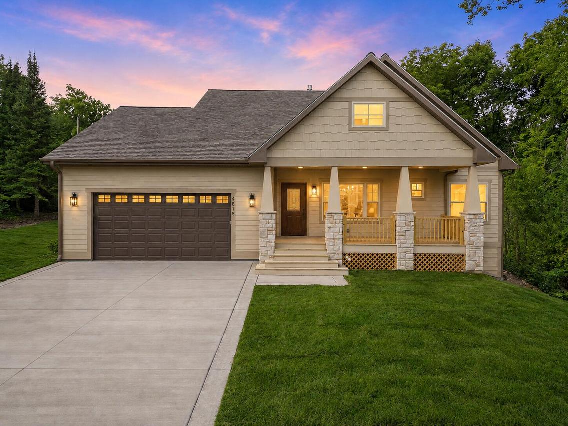 4815 Crystal Spg, Caledonia, WI 53406