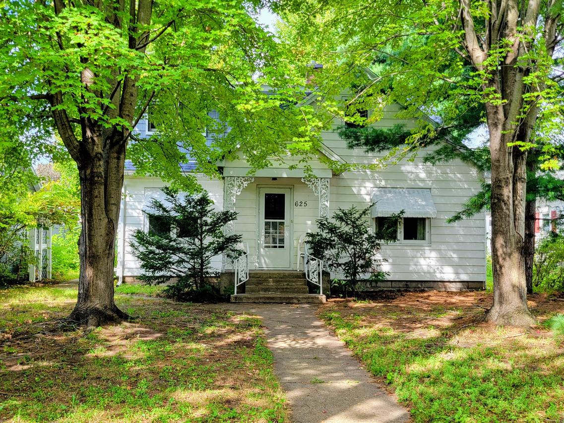 625 N 23rd St, La Crosse, WI 54601