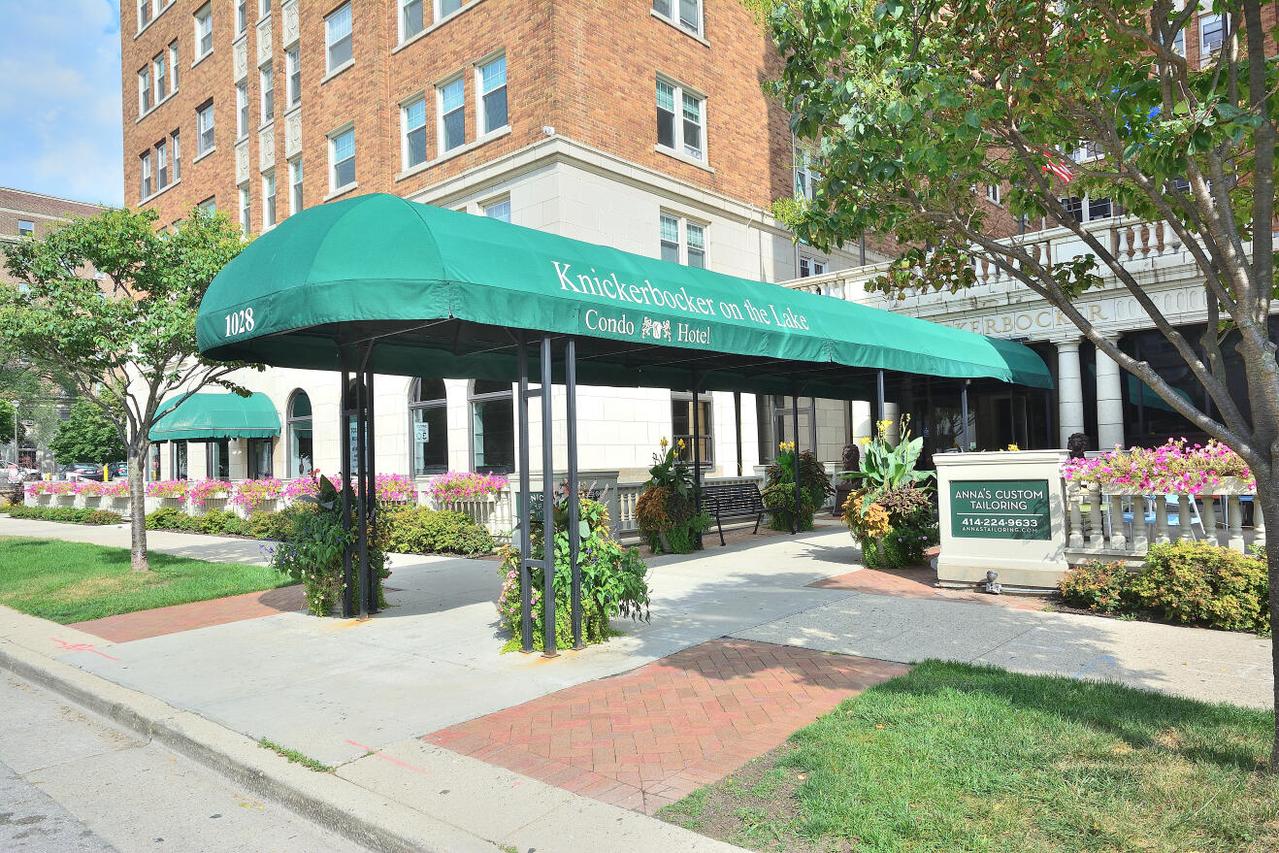 1028 E Juneau Ave #412, Milwaukee, WI 53202