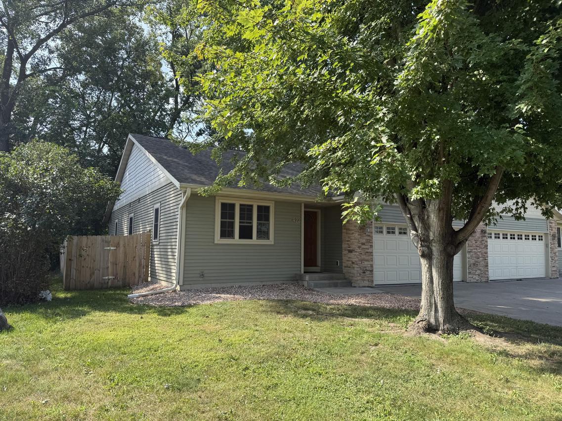 422 Callaway Blvd, Campbell, WI 54603