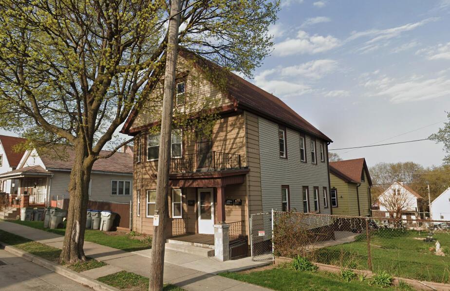 1954 S 6th St #1958, Milwaukee, WI 53204