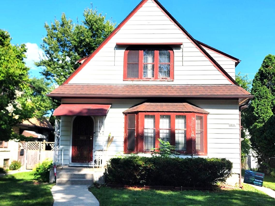 3880 N 44th St, Milwaukee, WI 53216