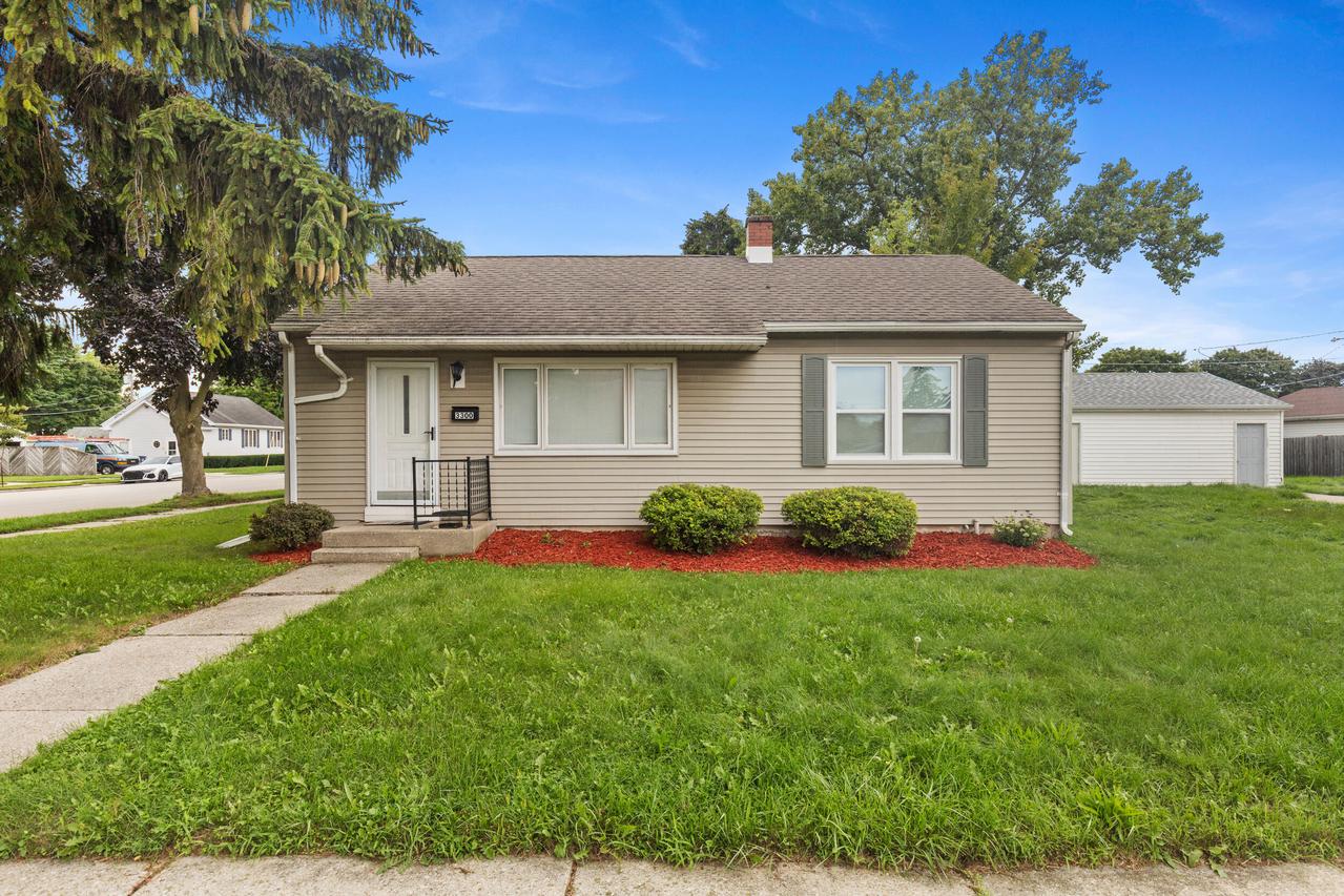 3300 6th Ave, Racine, WI 53402
