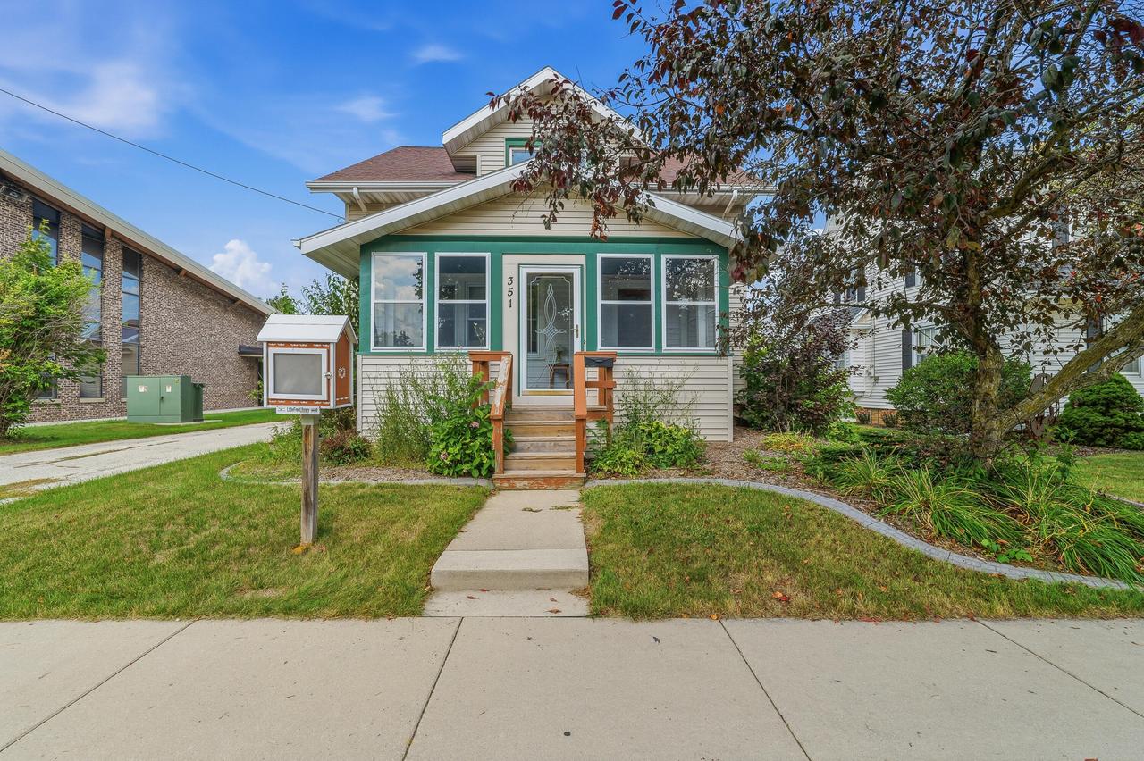 351 E Rhine St, Elkhart Lake, WI 53020