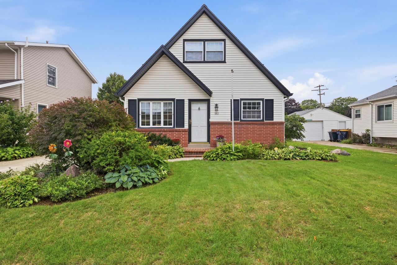 803 S 119th St, West Allis, WI 53214