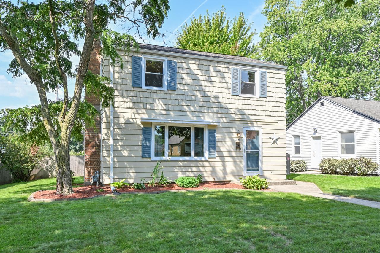 2849 N 89th St, Milwaukee, WI 53222