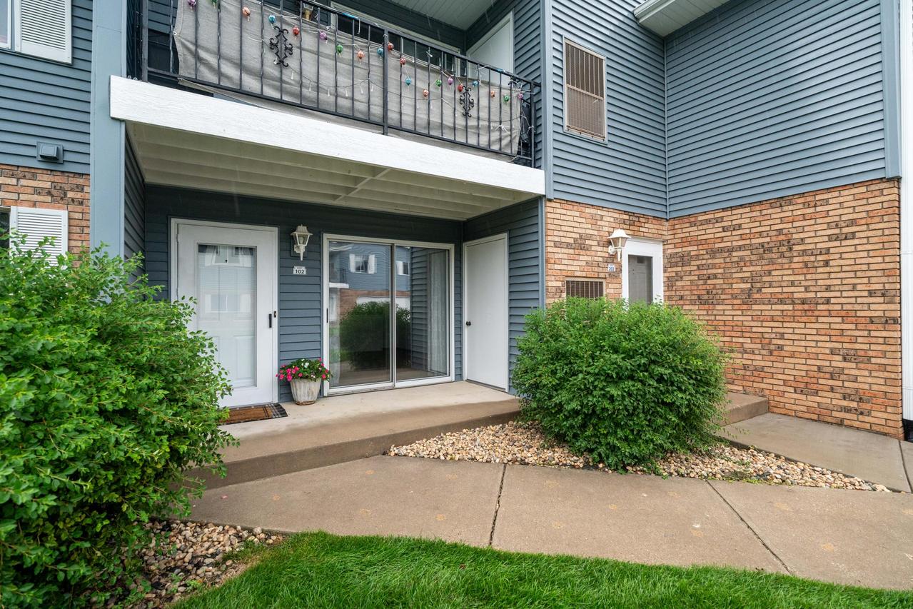 6507 Spring St #102, Mount Pleasant, WI 53406
