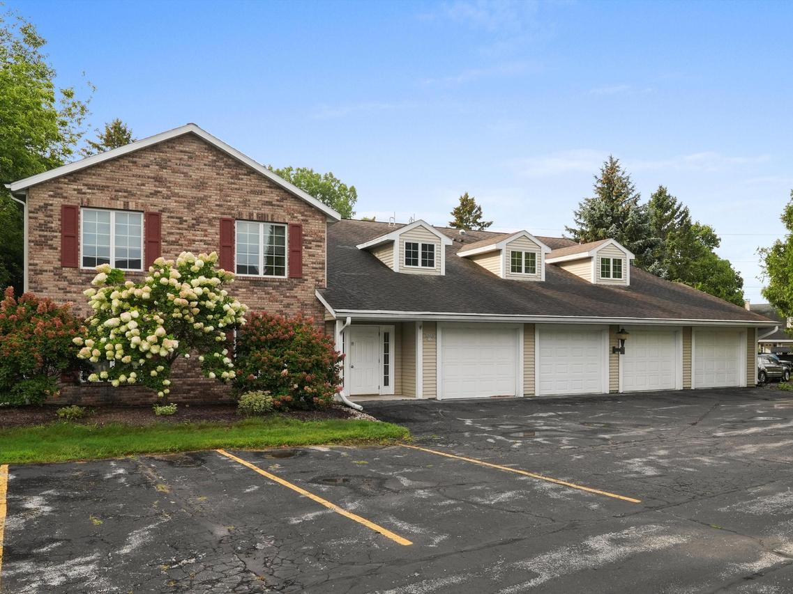 2533 Cross Creek #C, Sheboygan, WI 53081
