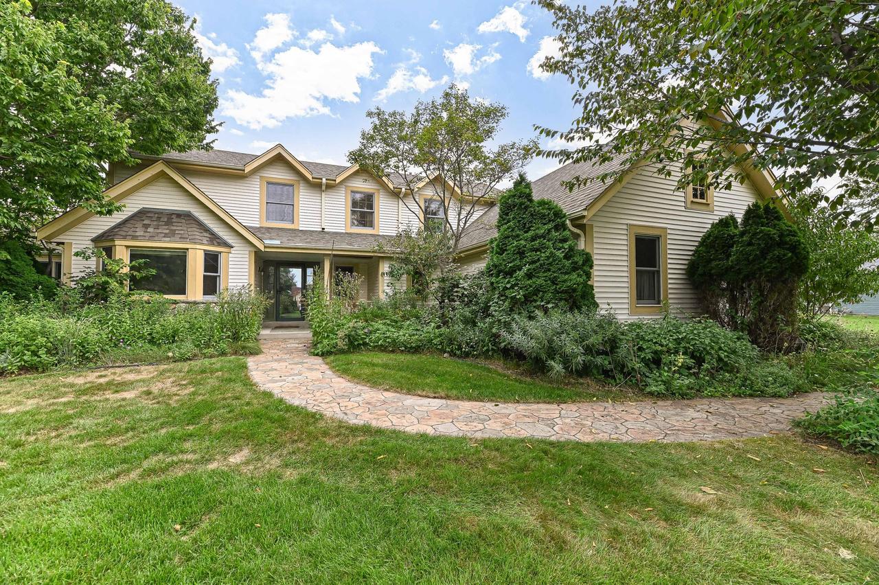 W309N7460 Northern Dancer Run, Merton, WI 53029