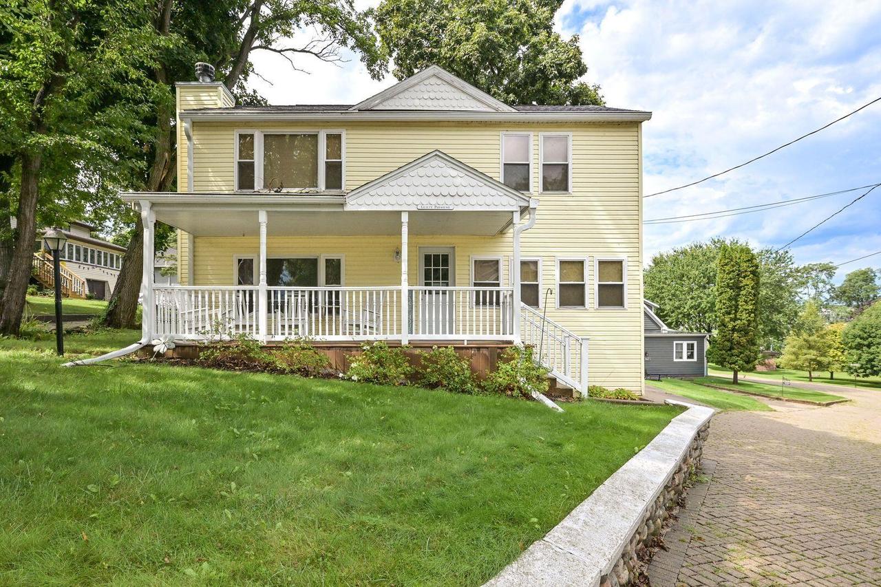 1619 State St, Delavan, WI 53115