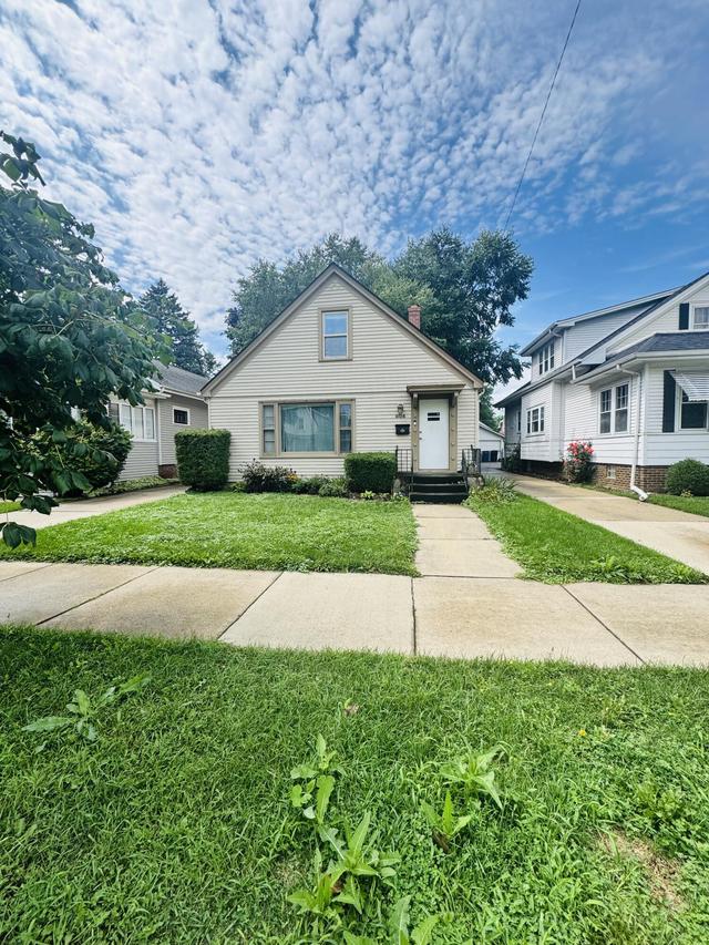 804 Cleveland Ave, Racine, WI 53405