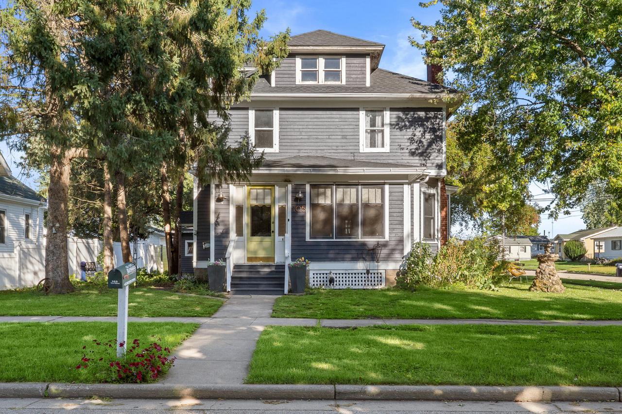105 Van Ness St, West Salem, WI 54669