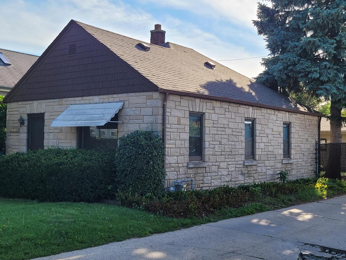 4719 S 6th St, Milwaukee, WI 53221