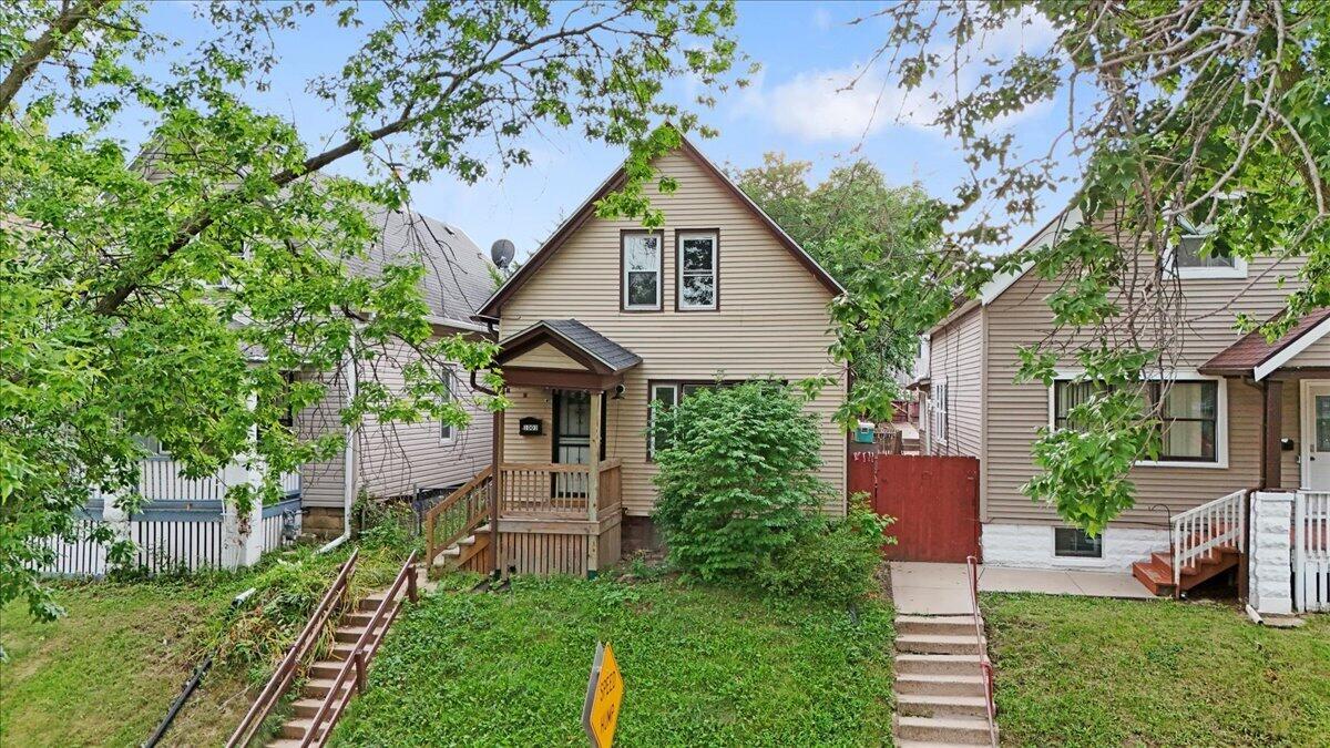 1003 S 31st St, Milwaukee, WI 53215