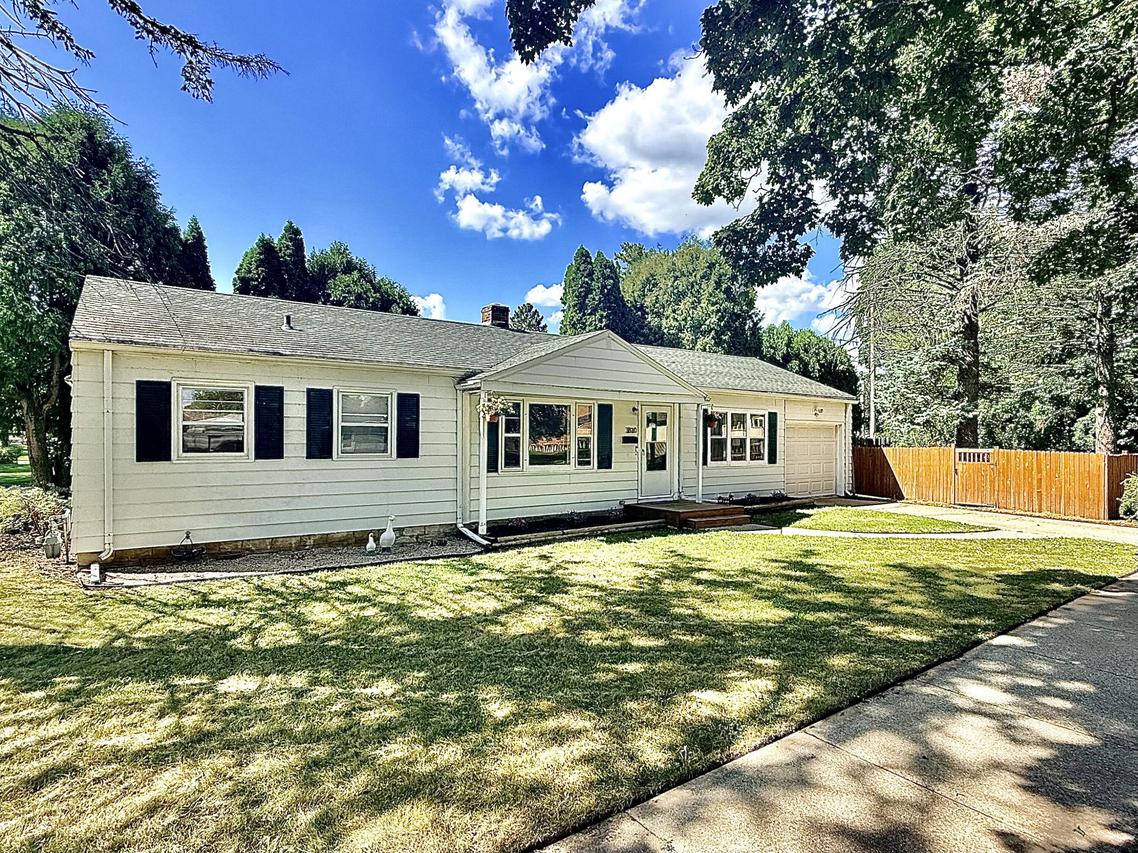 1810 Axel Ave, Madison, WI 53711