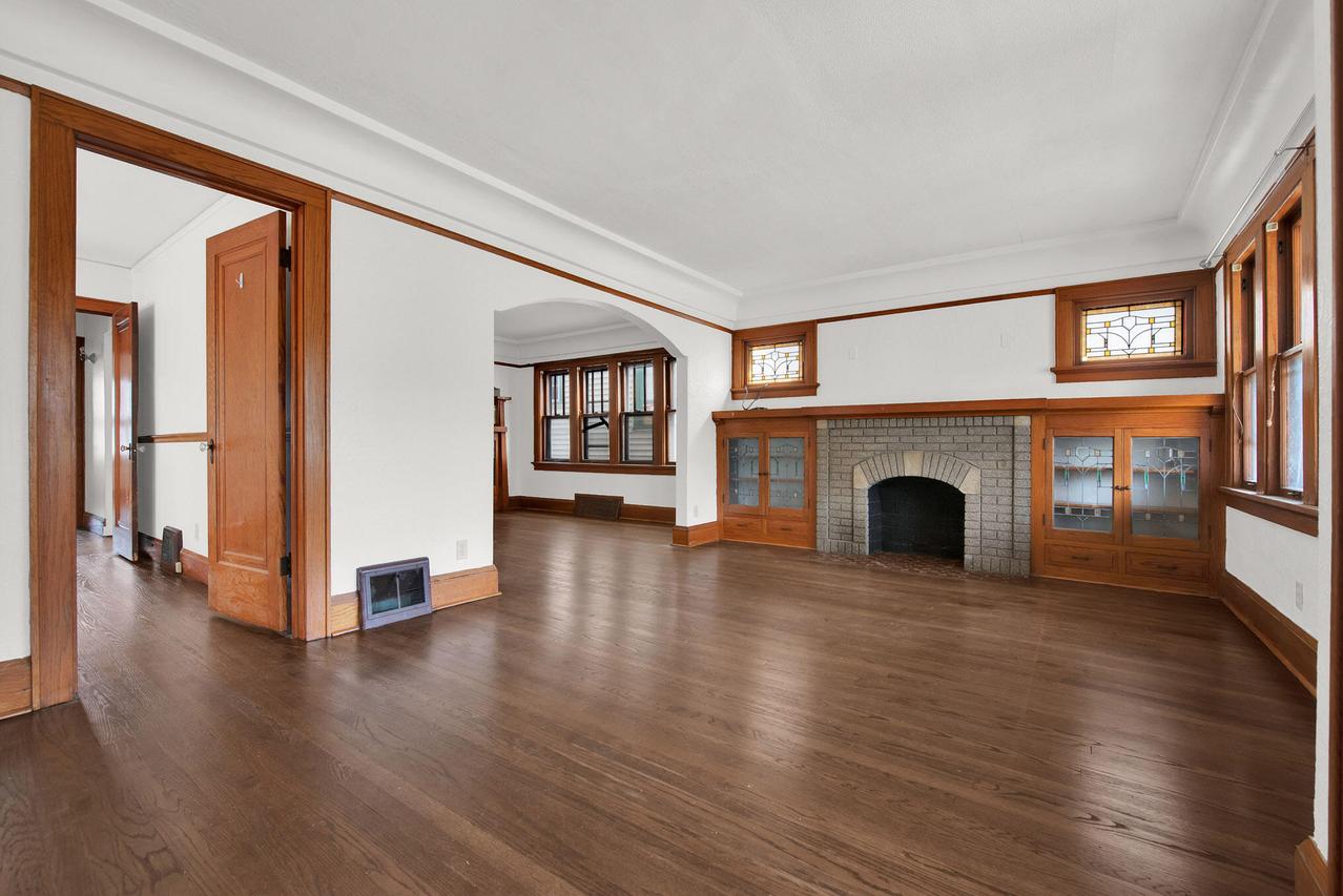 1966 S 69th St, West Allis, WI 53219