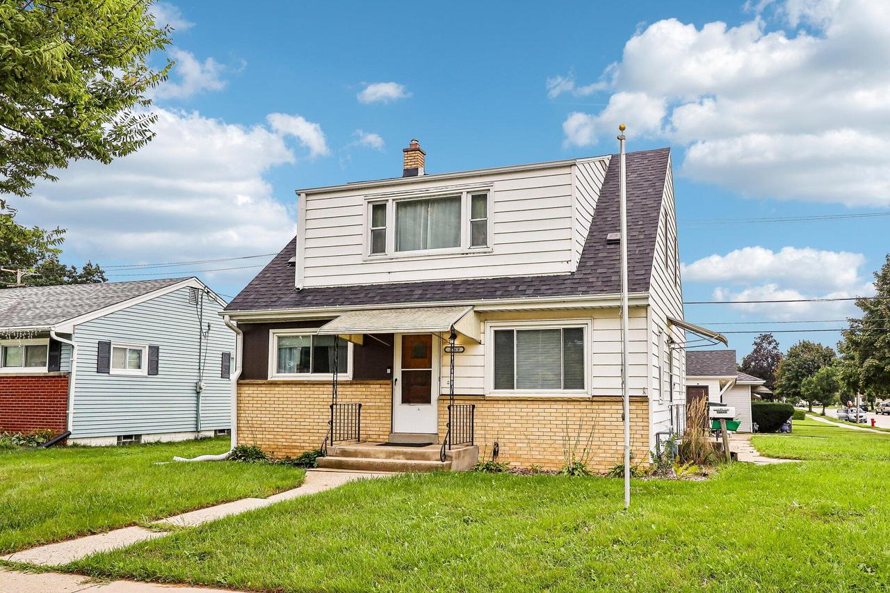 3769 E Klieforth Ave, Cudahy, WI 53110