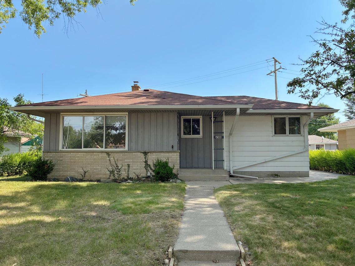 6500 N 60th St, Milwaukee, WI 53223