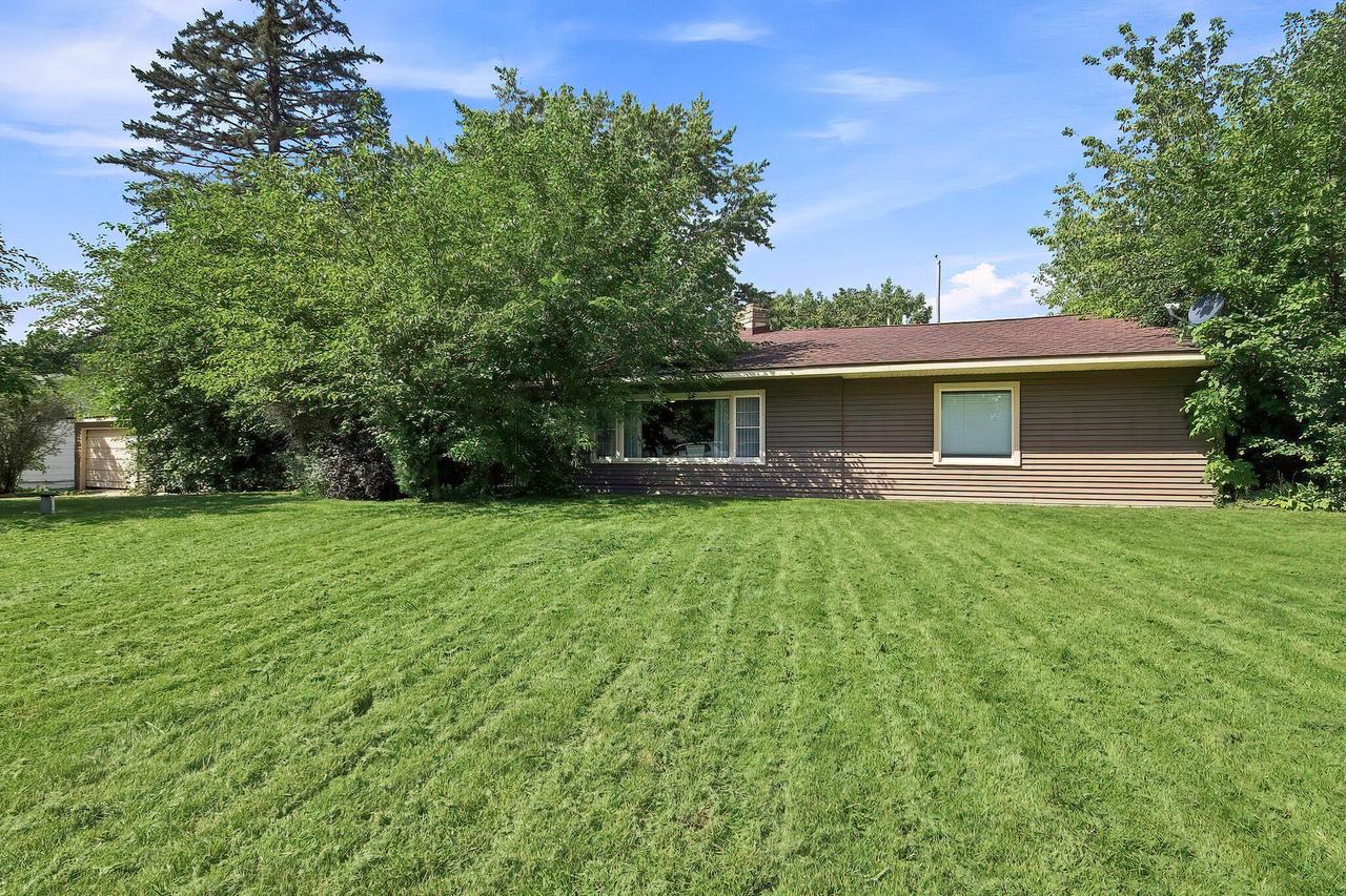 6540 245th Ave, Paddock Lake, WI 53168