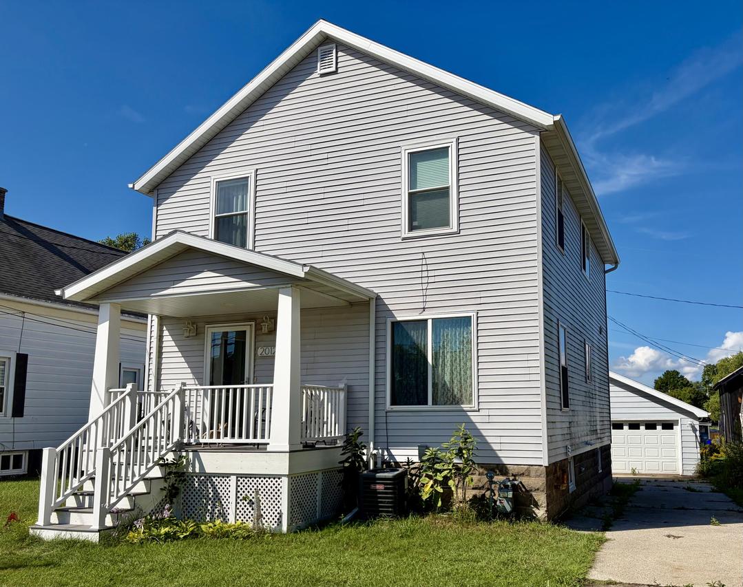 2012 Jackson St, Two Rivers, WI 54241