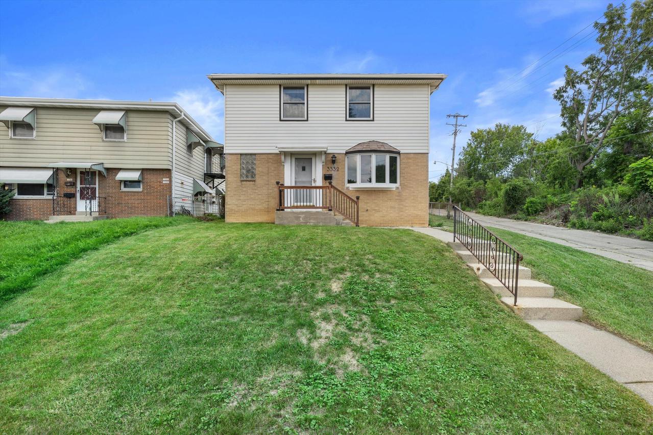 3332 S Burrell St #3332A, Milwaukee, WI 53207